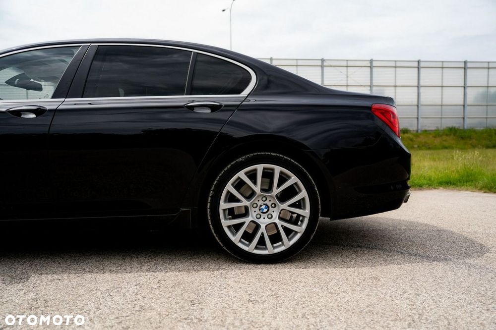BMW Seria 7 - 9