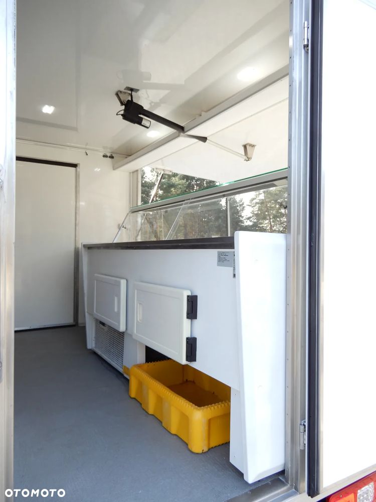 Mercedes-Benz Sprinter 319 CDI V6 3.0 CDI 190 KM Automat 7G-Tronic Auto-Sklep Food Truck Bar Smażalnia Izoterma Chłodnia Mrożnia Agregat Thermo King Zasilany Na Postoju V230 STAN NOWY JEDYNY TAKI POLECAM - 23