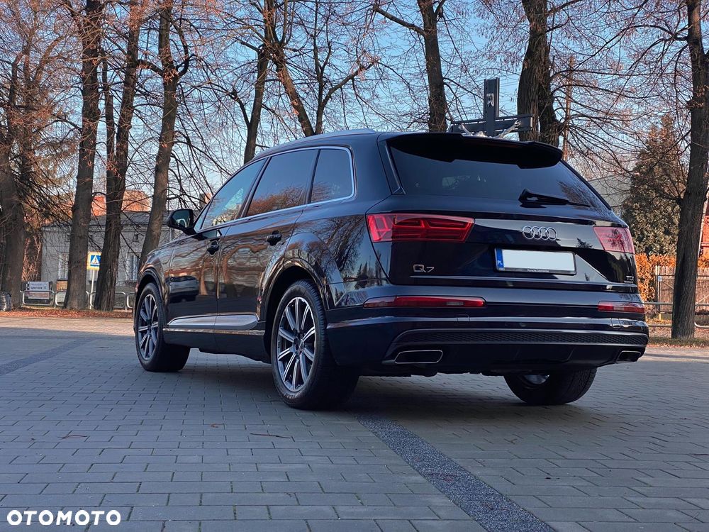 Audi Q7 - 3
