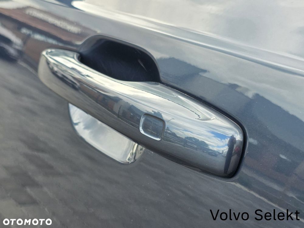 Volvo XC 90 - 32