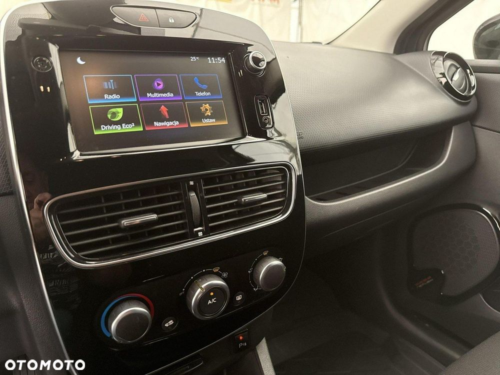 Renault Clio - 24