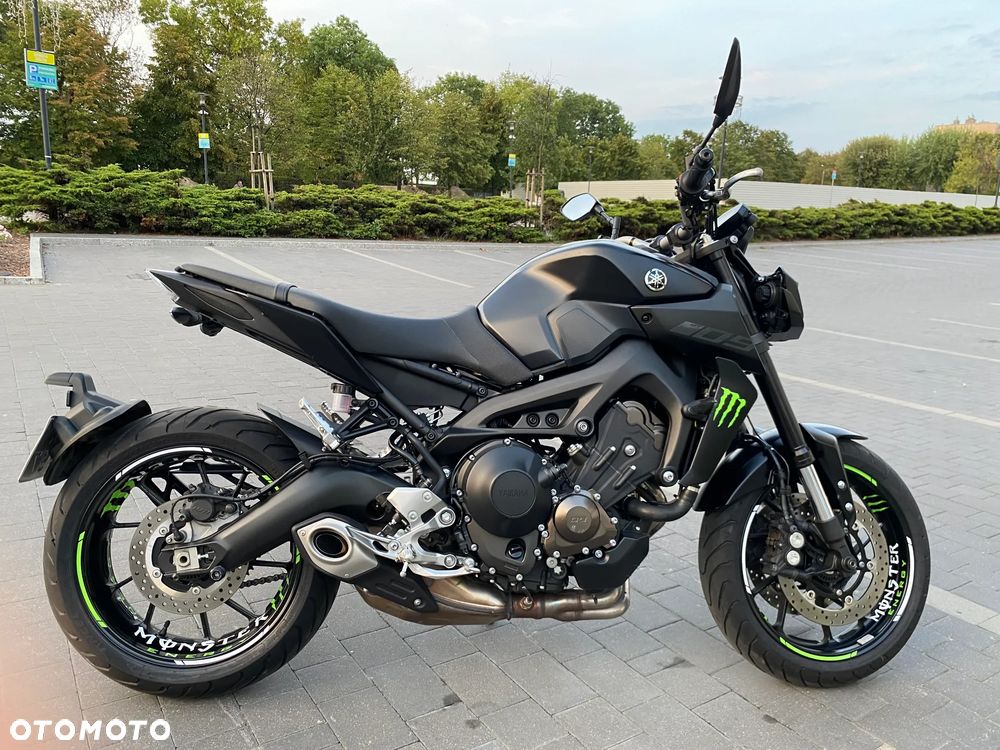 Yamaha MT - 9