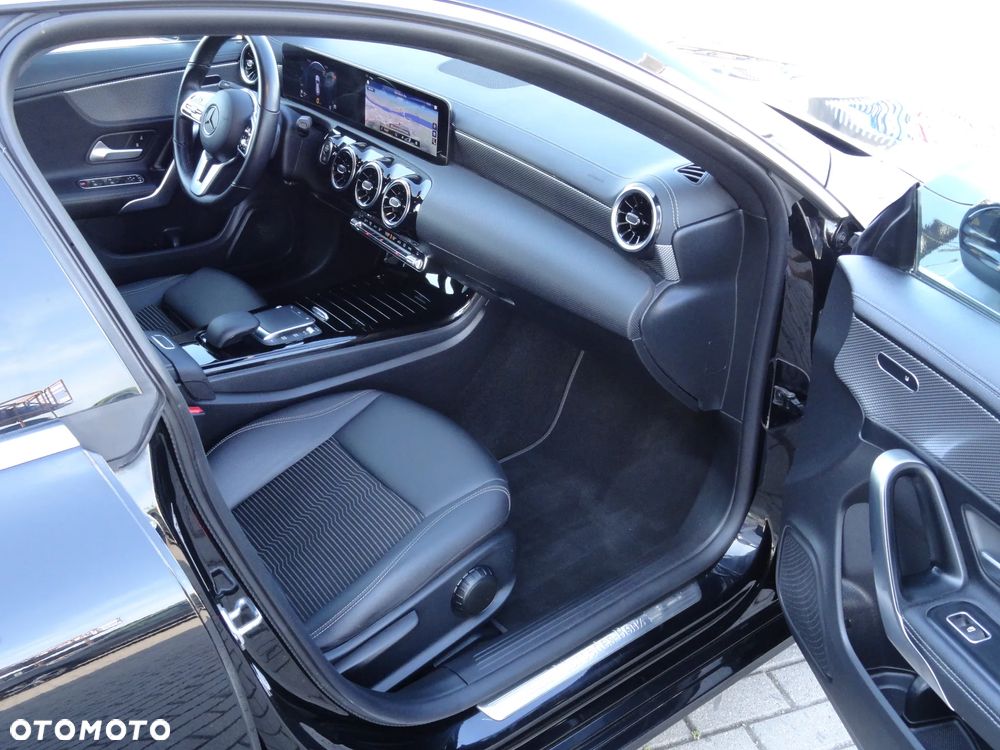 Mercedes-Benz CLA 200 d Shooting Brake 8G-DCT Edition Progressive Line - 9