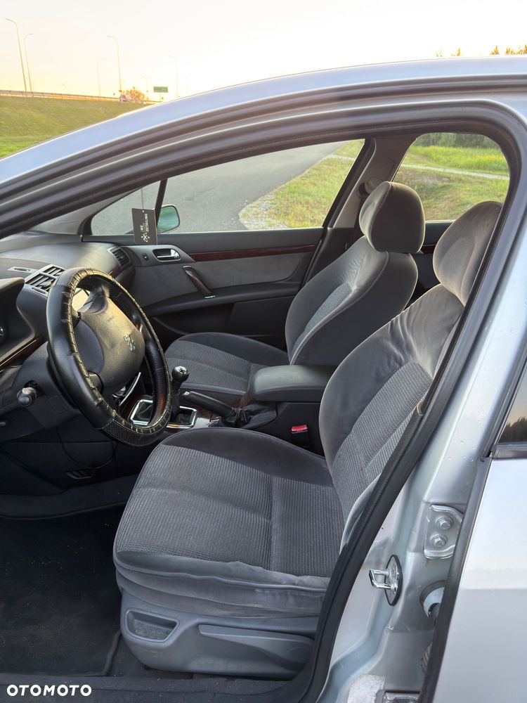 Peugeot 407 - 18