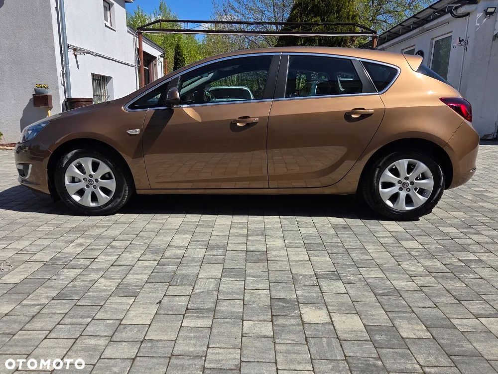 Opel Astra 1.6 Exklusiv - 6