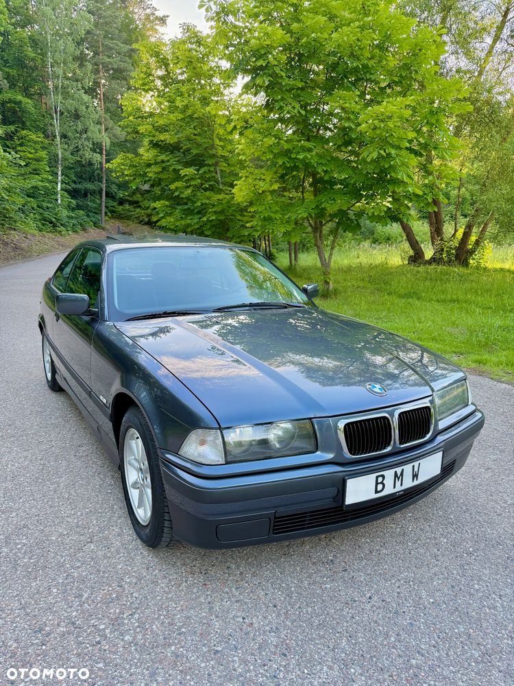 BMW Seria 3 316i - 4