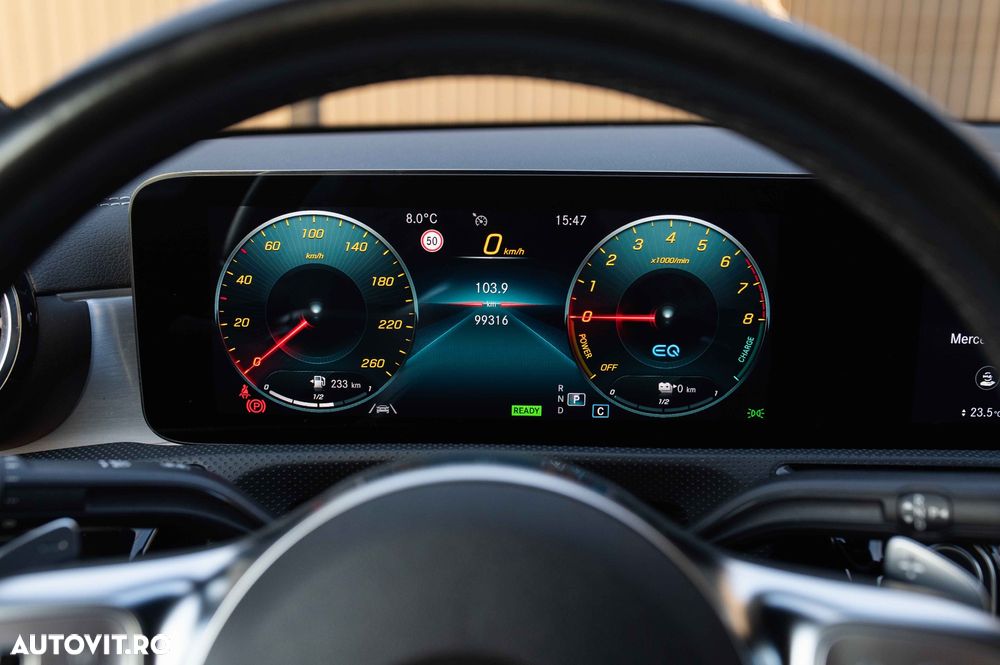 Mercedes-Benz CLA 250 e 8G-DCT AMG Line - 13