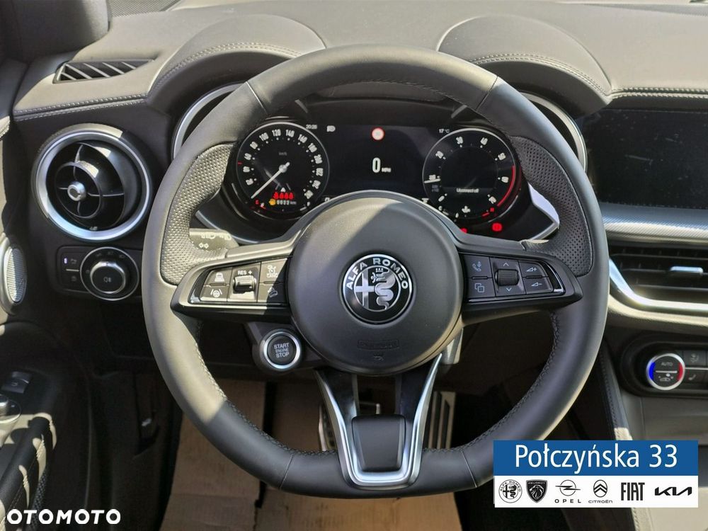 Alfa Romeo Stelvio - 31