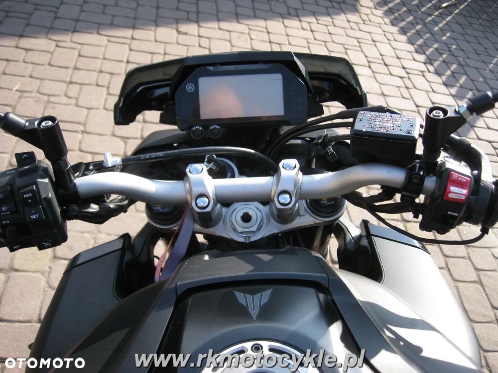 Yamaha MT - 9