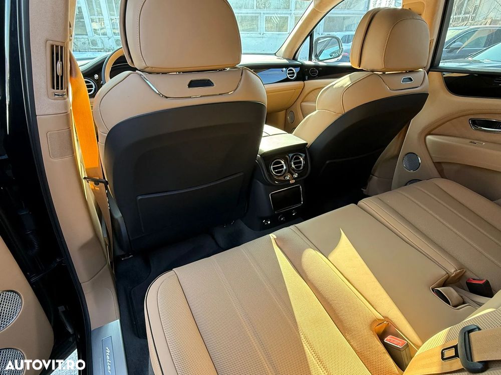 Bentley Bentayga - 12