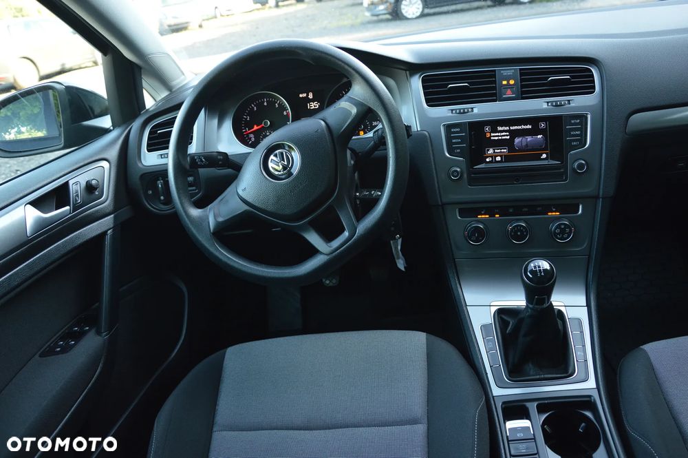 Volkswagen Golf - 27