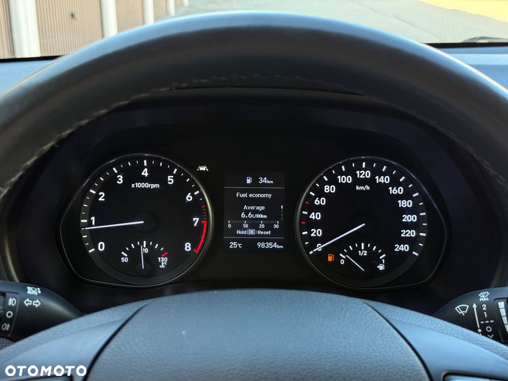 Hyundai i30 1.5 DPI Classic + - 9