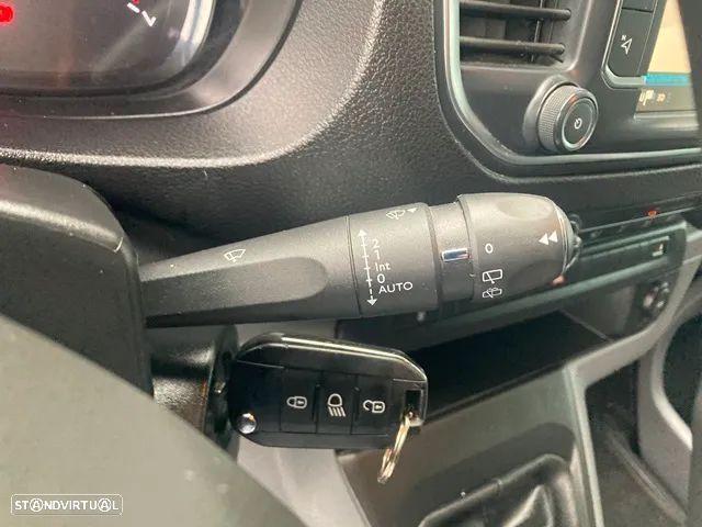 Peugeot Expert 2.0 BlueHDi L3H1 Semi-Vidrado - 18