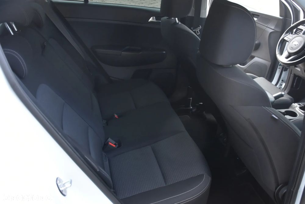Kia Sportage 1.6 T-GDI 2WD Vision - 20