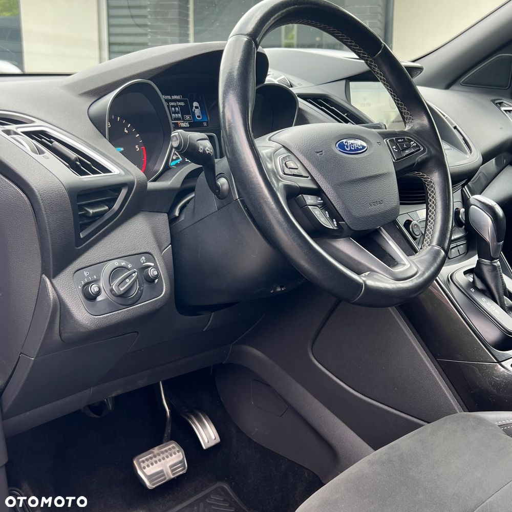 Ford Kuga 2.0 TDCi AWD ST-Line - 23
