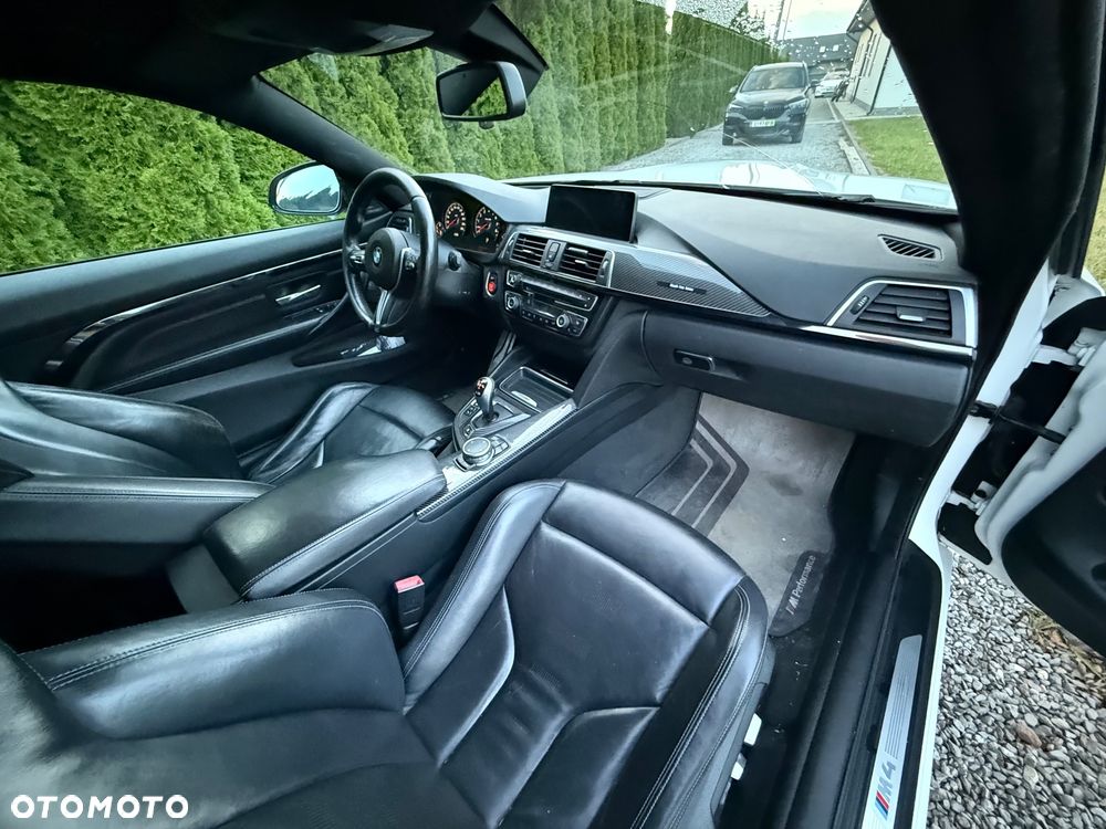 BMW M4 DKG - 9