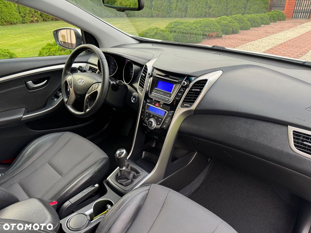 Hyundai i30 1.6 GDI Premium - 16