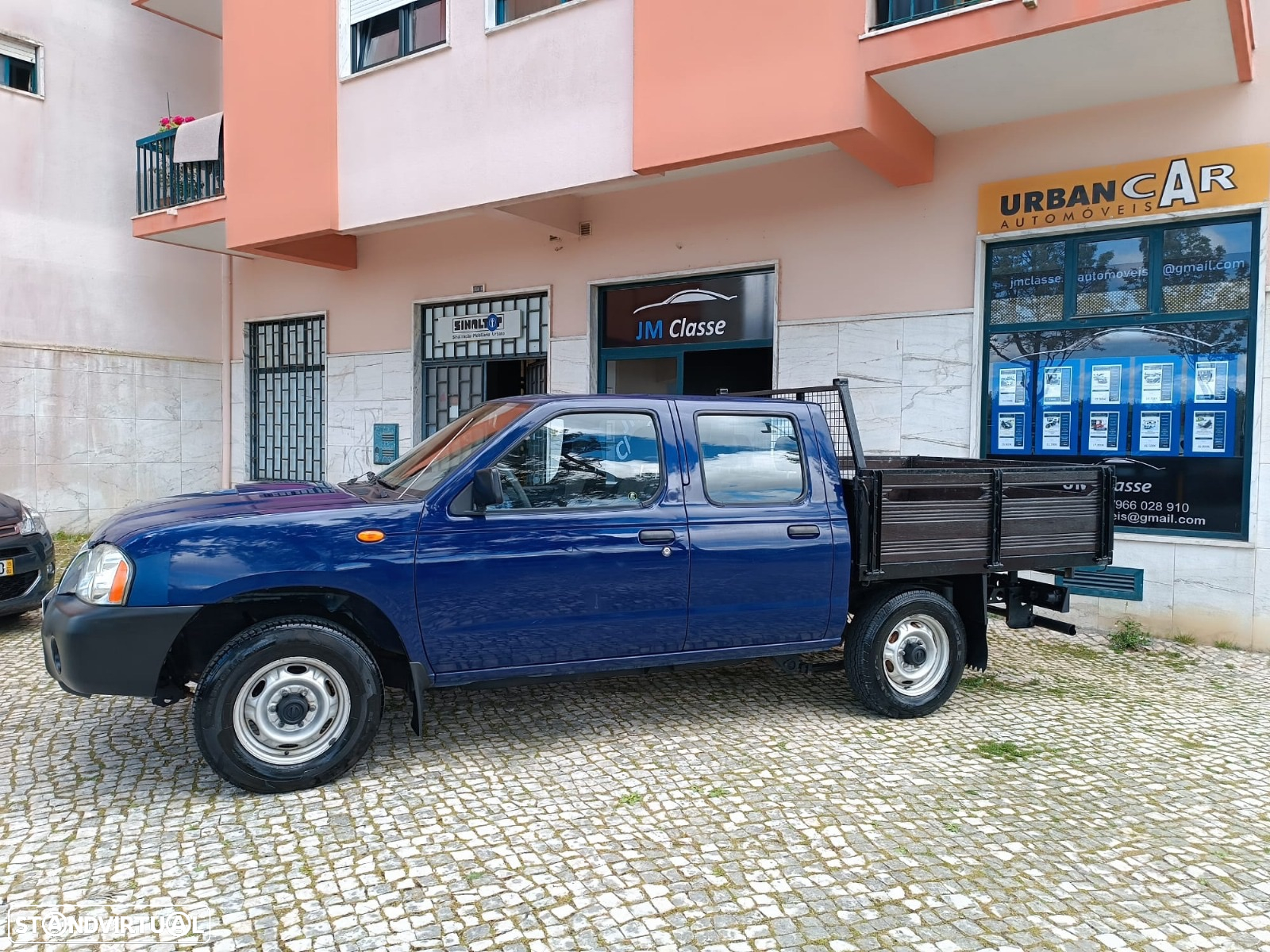 Nissan Pick Up - 15
