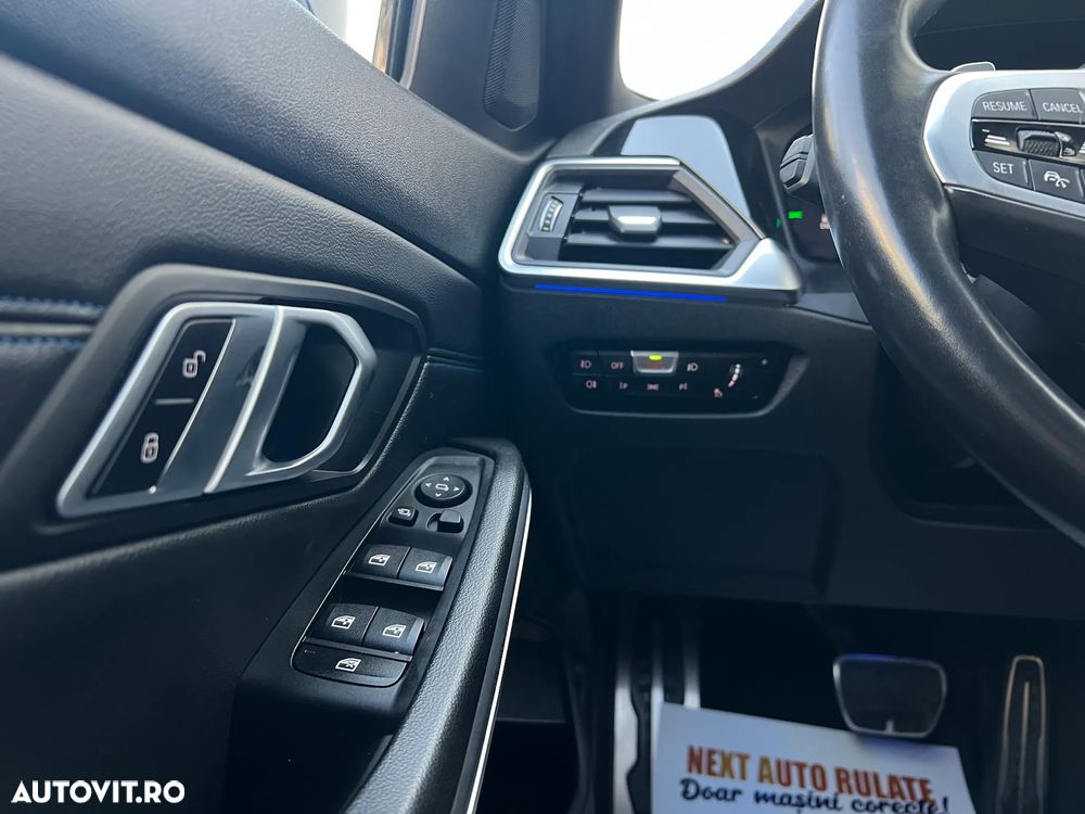 BMW Seria 3 320d xDrive AT MHEV - 18