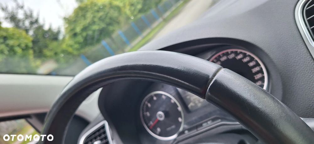 Volkswagen Polo - 12