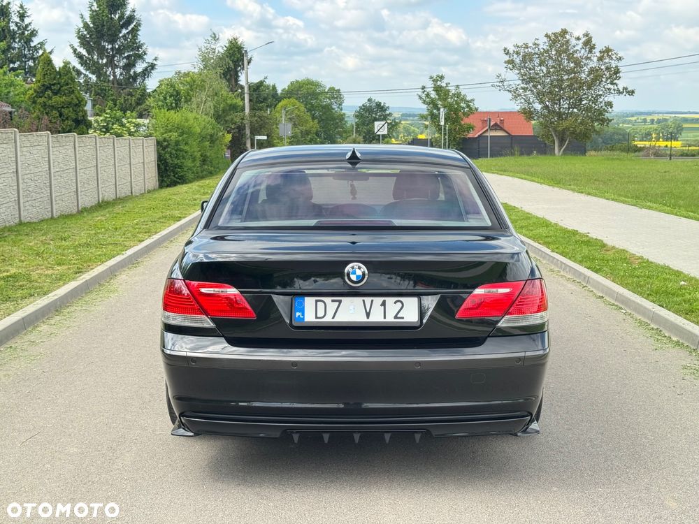 BMW Seria 7 760i - 11