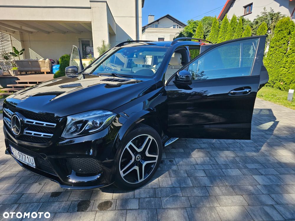 Mercedes-Benz GLS - 27