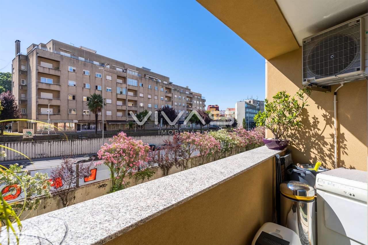 Apartamento T3 Venda em Braga (Maximinos, Sé e Cividade),Braga - Grande imagem: 2/32