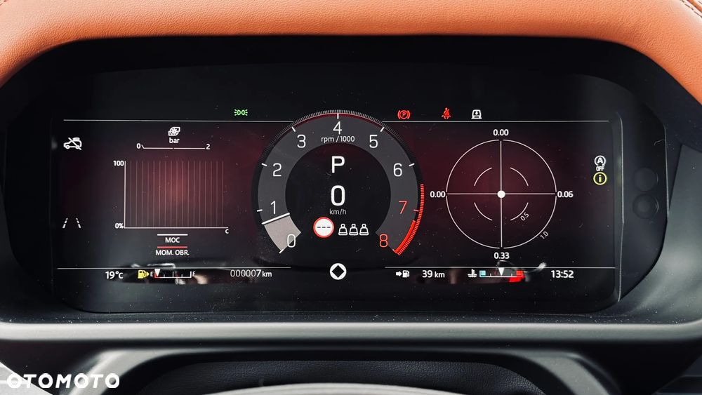 Land Rover Defender 4.4 P635 V8 mHEV Octa - 16