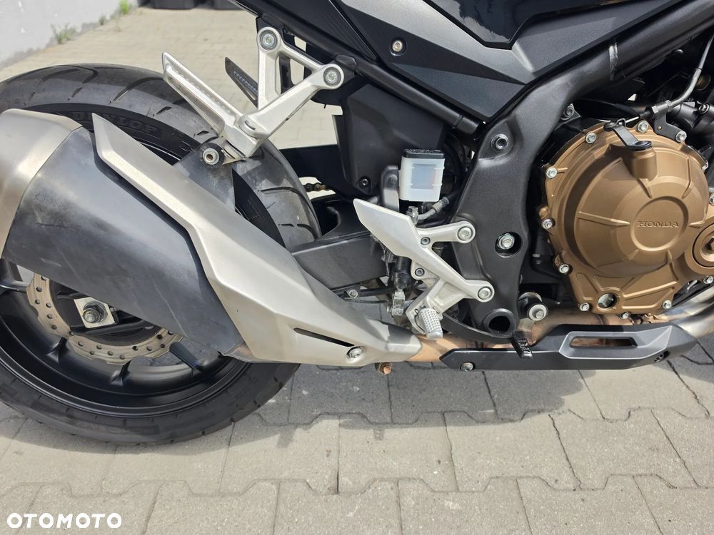 Honda CB - 23