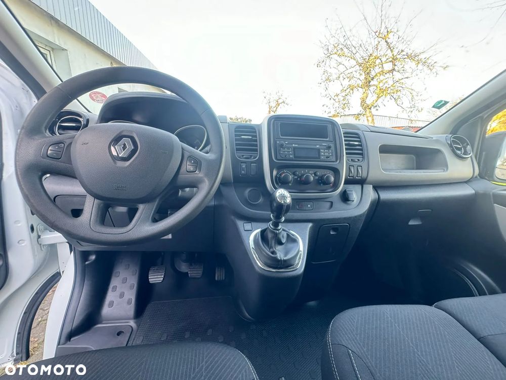 Renault Trafic - 15