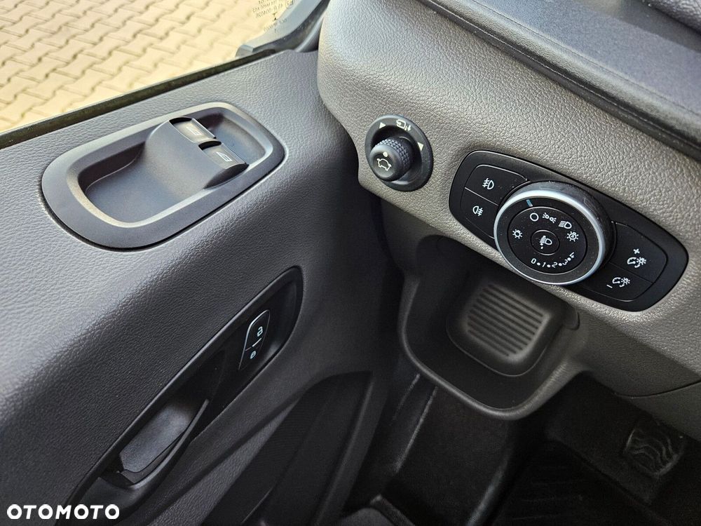 Ford transit L3H2 *62900zł NETTO* Zabudowa warsztatowa 2.0TdCi/131KM - 19