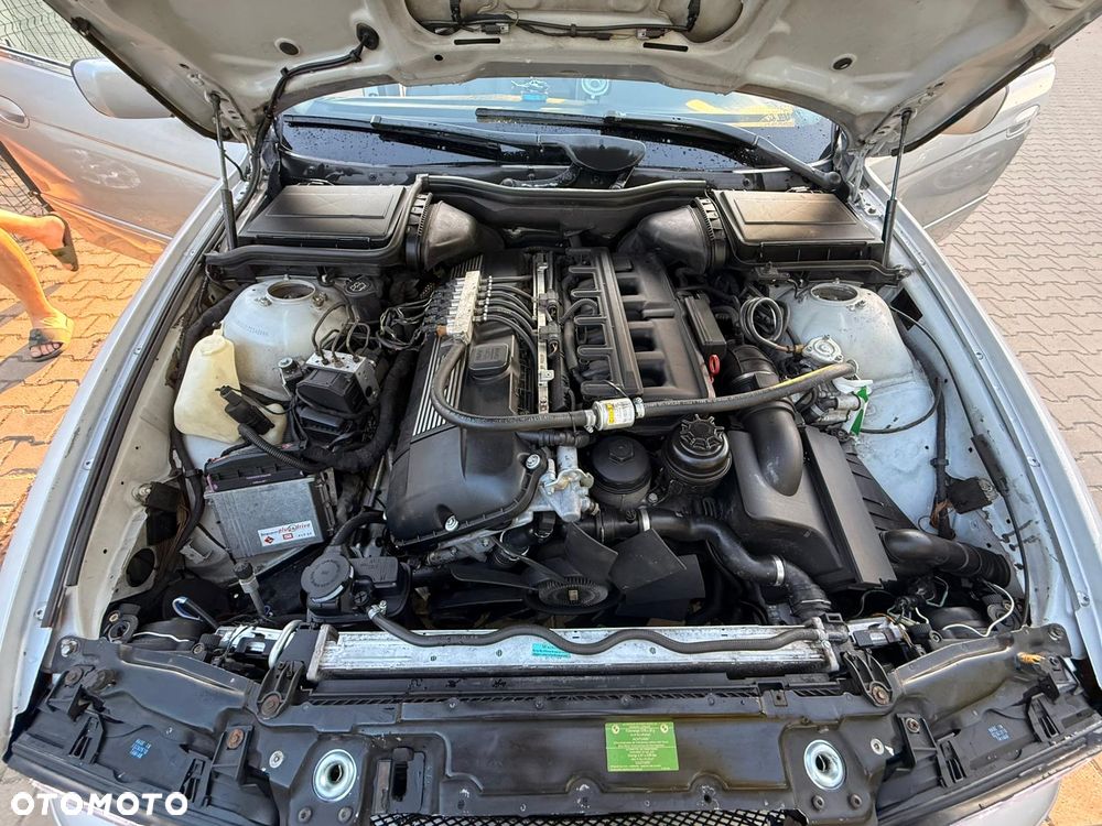 BMW Seria 5 - 13