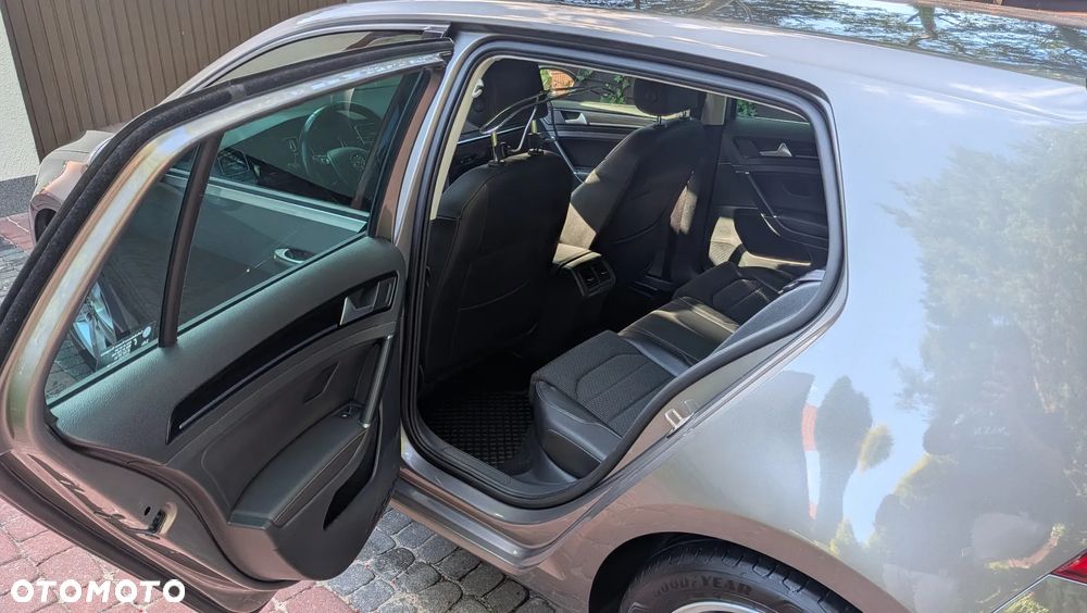 Volkswagen Golf 1.4 TSI BMT Highline DSG - 29