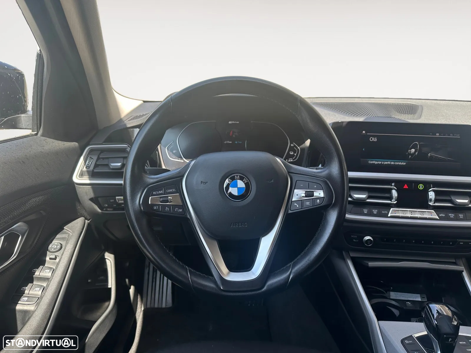 BMW 330 e Touring Corporate Edition Auto - 13