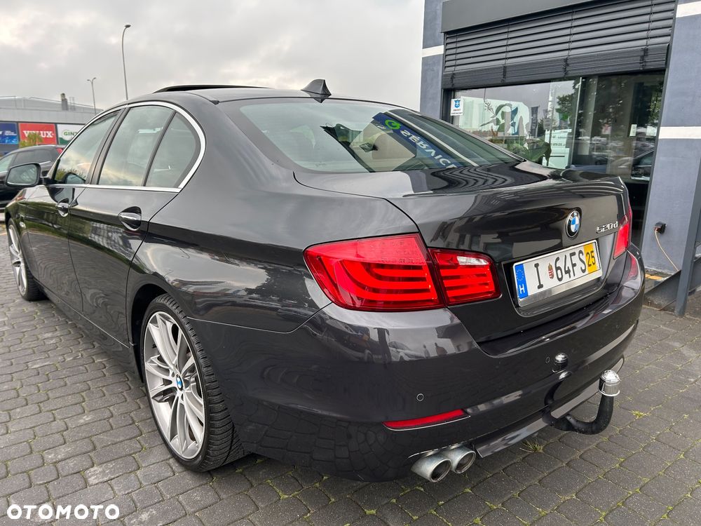 BMW Seria 5 518d Touring Luxury Line - 7