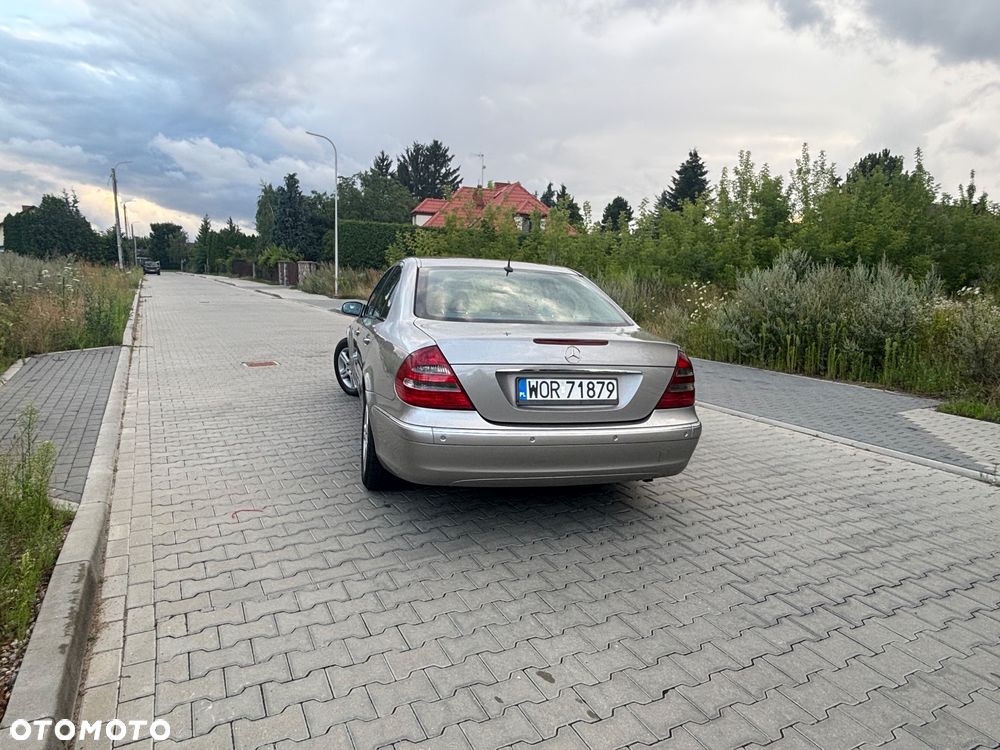 Mercedes-Benz Klasa E 320 CDI T Elegance - 21