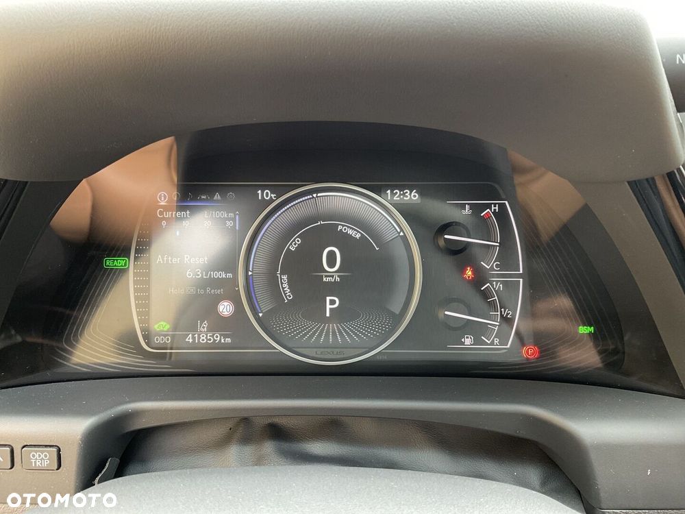 Lexus ES 300h Omotenashi - 28