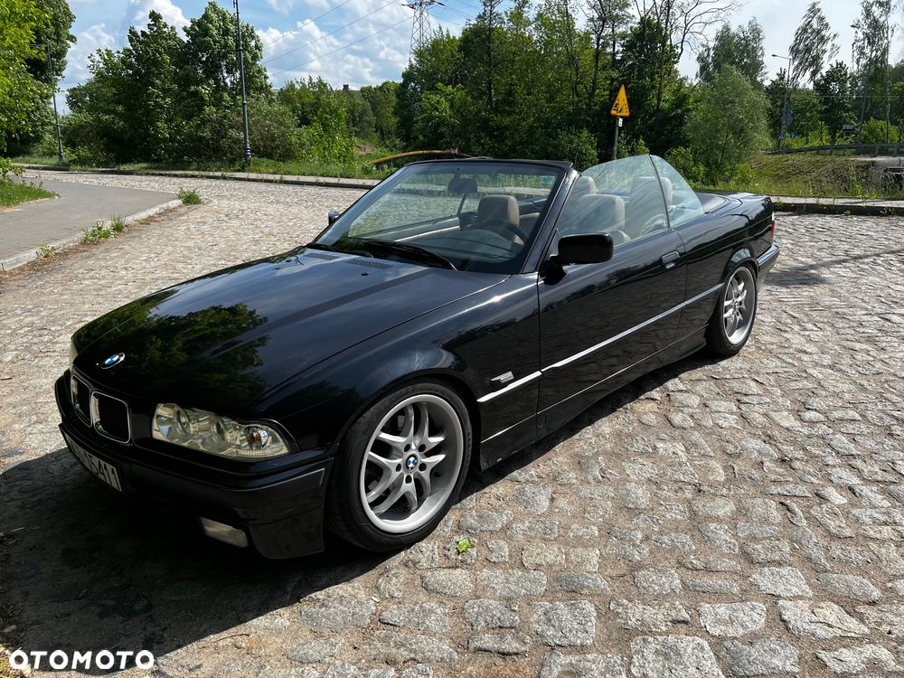 BMW Seria 3 325i - 21