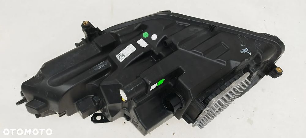 Jaguar E Pace E-Pace 2017- X540 Prawy Mid Led Oryginał J9C3-13W029-EC - 4