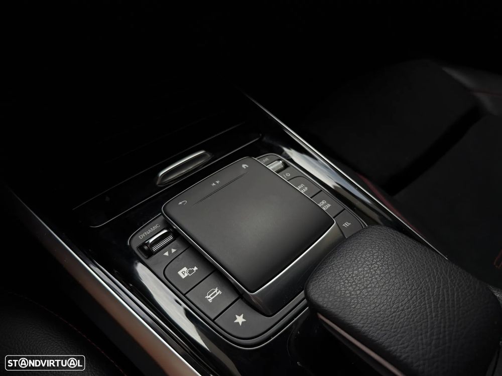 Mercedes-Benz GLB 180 d AMG Line - 23