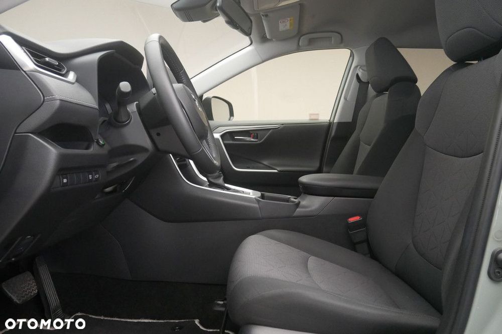 Toyota RAV4 - 12