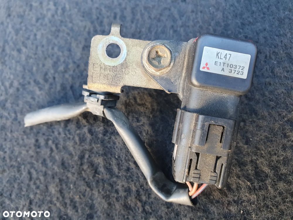MAZDA PREMACY CZUJNIK CIŚNIENIA W KOLEKTORZE MAP SENSOR E1T10372 WTYCZKA INSTALACJA POSIADAM 2 SZT - 4