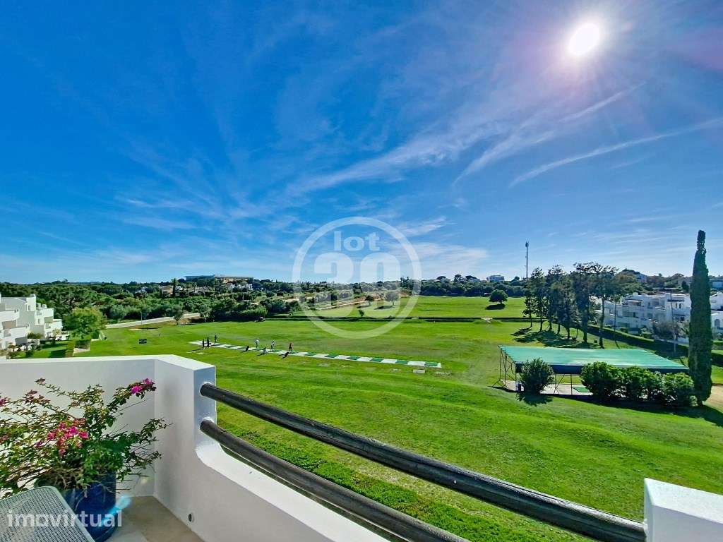 Penthouse T2 com Enorme Terraço Privado e Vista Aberta sobre o Golfe - Grande imagem: 3/34