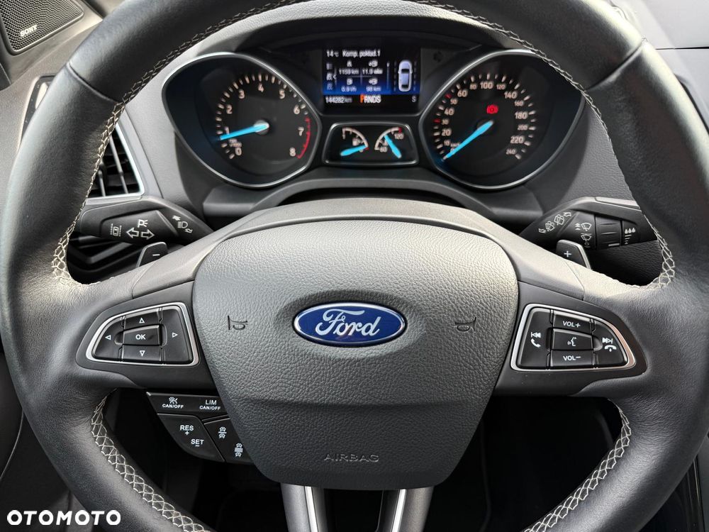 Ford Kuga - 20
