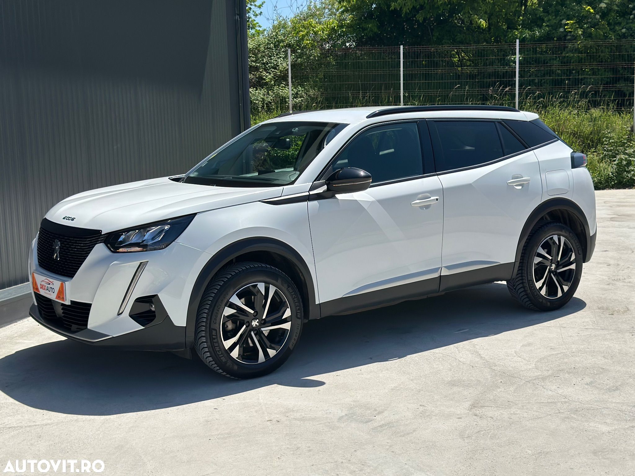 Peugeot 2008 1.5 BlueHDI 130 S&S EAT8 Allure - 1