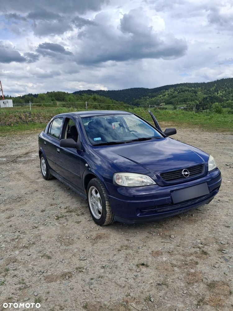 Opel Astra - 1