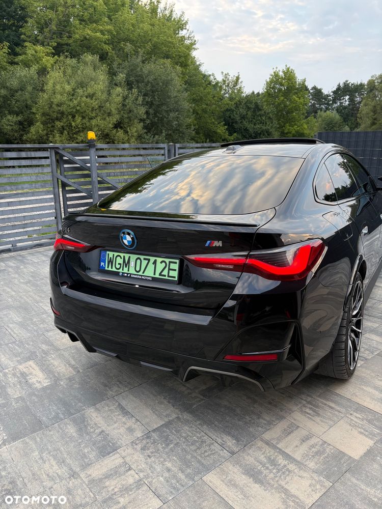 BMW i4 70.3kWh eDrive 35 M Sport - 11