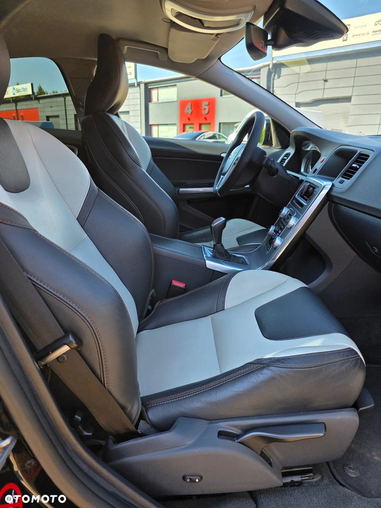 Volvo S60 Cross Country D4 Drive-E Summum - 12