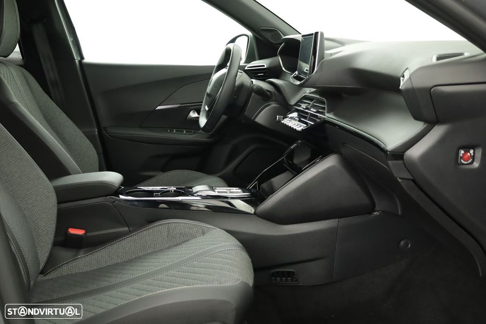 Peugeot e-2008 54 kWh Allure - 22