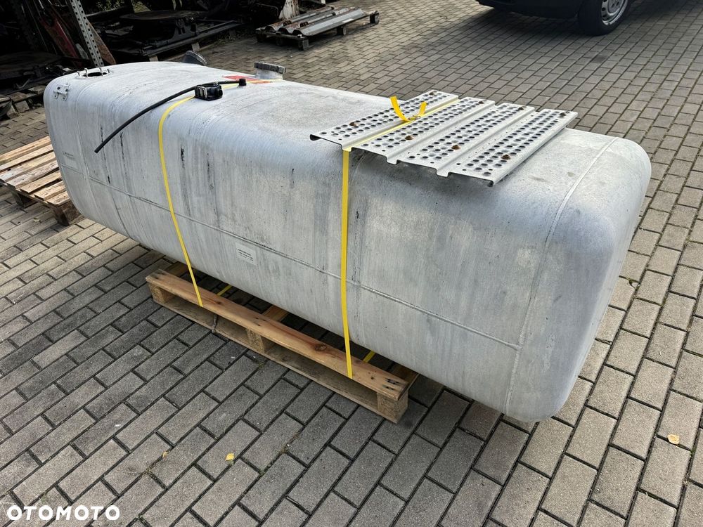 Zbiornik Paliwa AdBlue Mercedes Actros MP 4 A9604700201 - 5